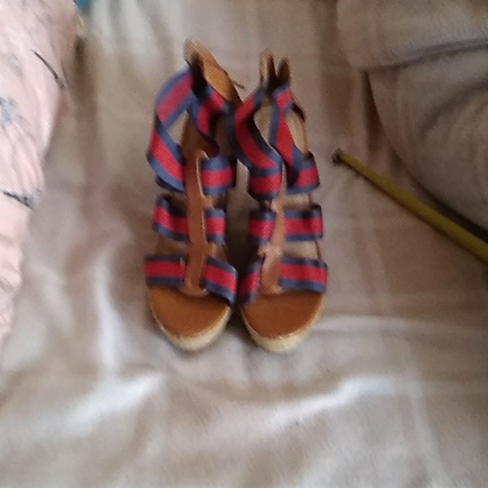 Sandles